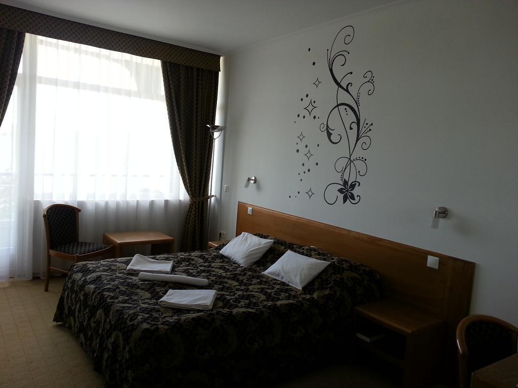 Hotel Claudius Szombathely Ngoại thất bức ảnh